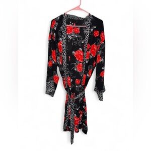 Single 90’s Black Leopard and Red Floral Women's Robe